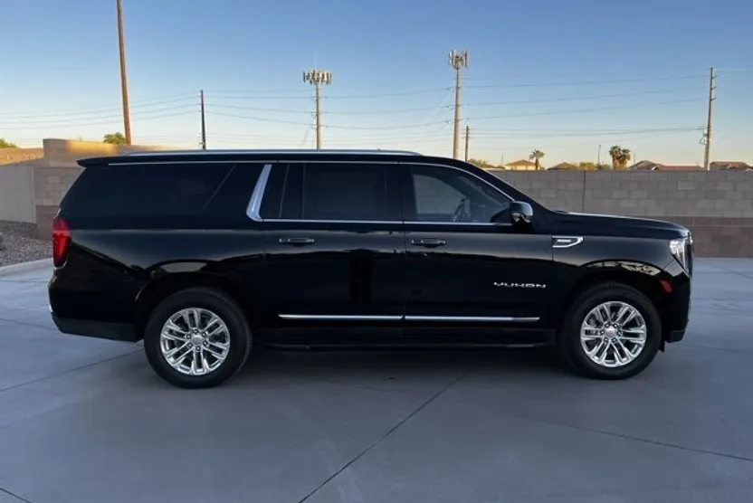 2021 Gmc Yukon XL SLT photo 1