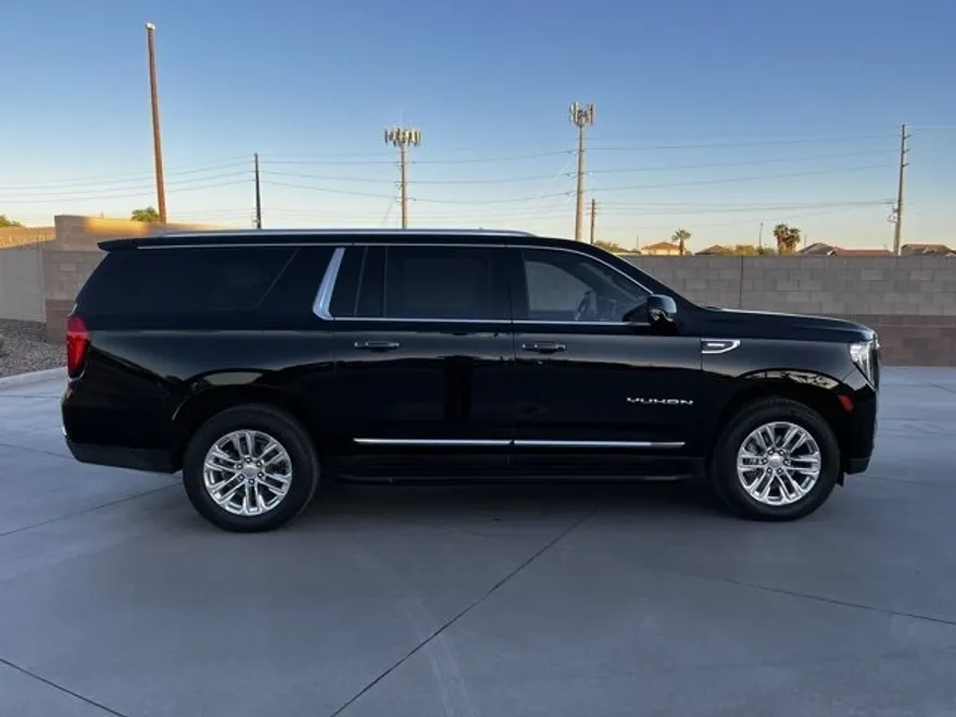 2021 Gmc Yukon XL SLT photo 1