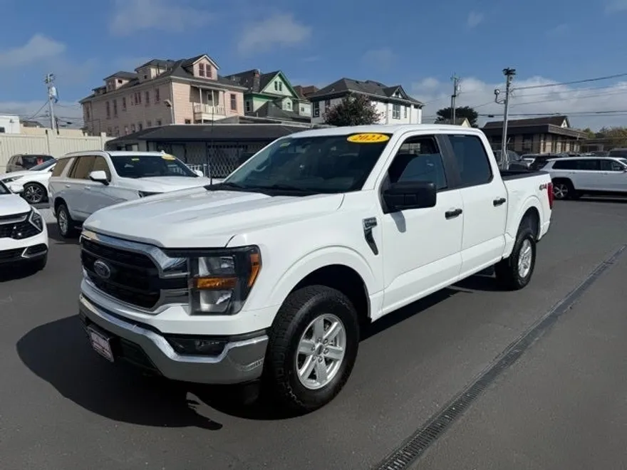 2023 Ford F-150 XLT photo 1