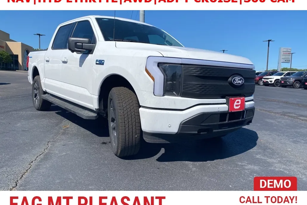 2025 Ford F-150 Lightning photo 1