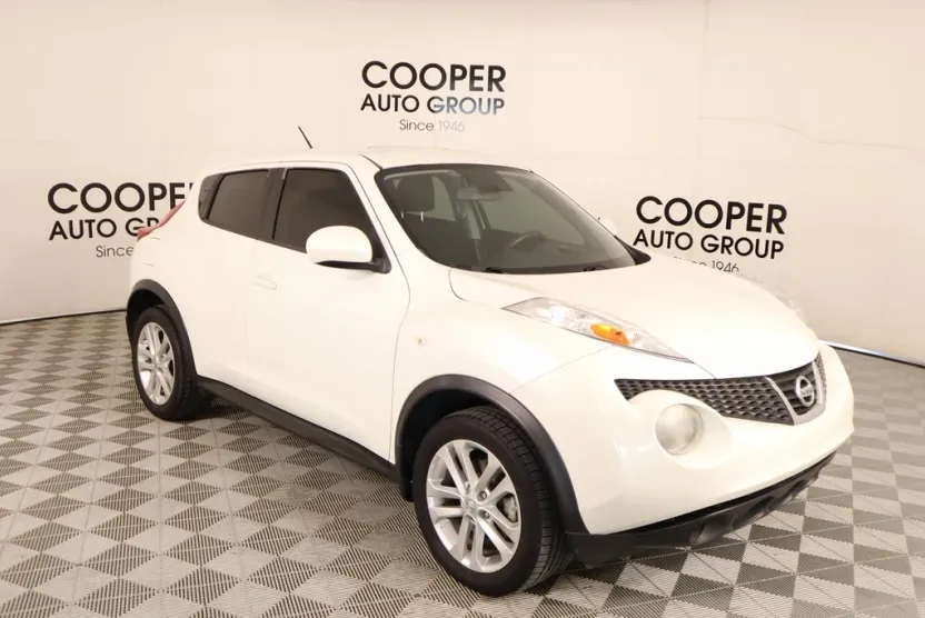 2014 Nissan Juke S photo 1