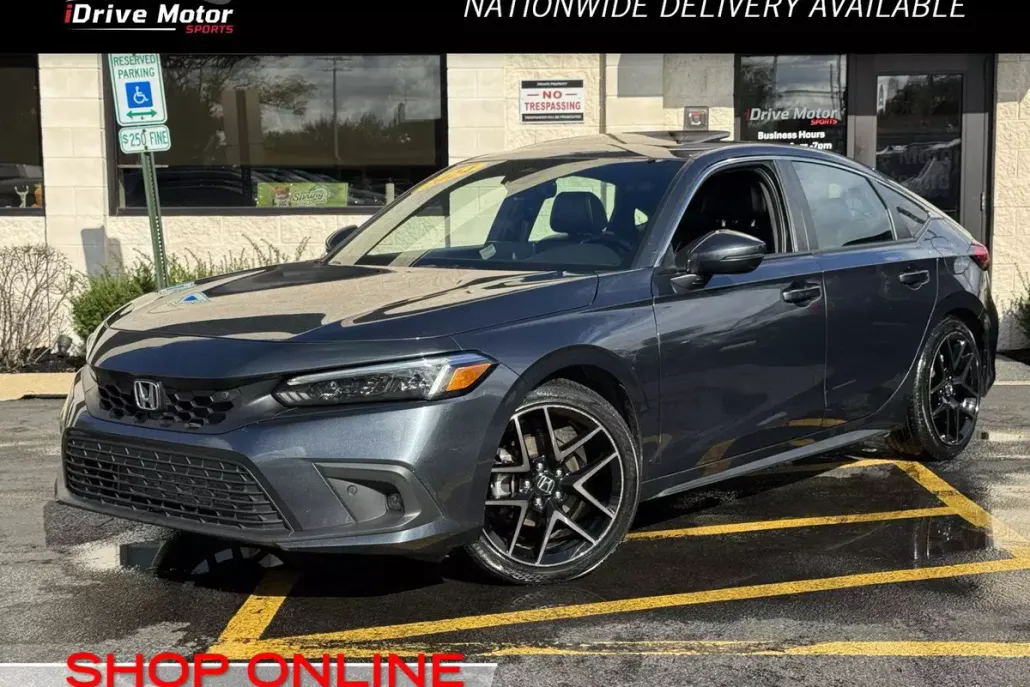 2024 Honda Civic Hatchback Sport Touring photo 1