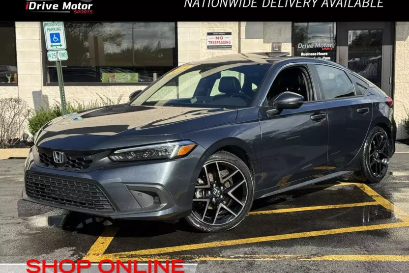 2024 Honda Civic Hatchback Sport Touring photo 1