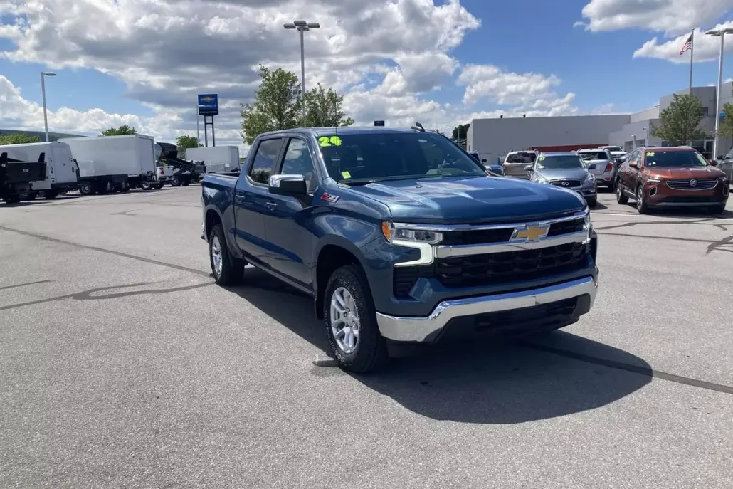 2024 Chevrolet Silverado 1500 LT photo 1
