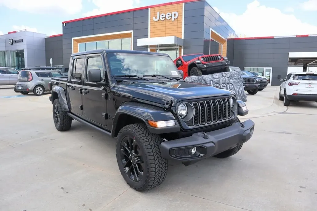 2025 Jeep Gladiator Sport photo 1