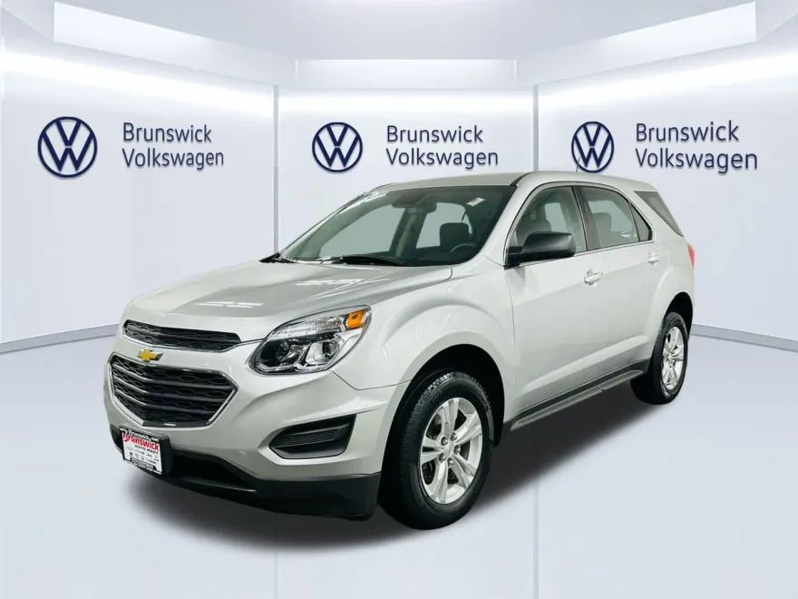 2017 Chevrolet Equinox LS photo 1