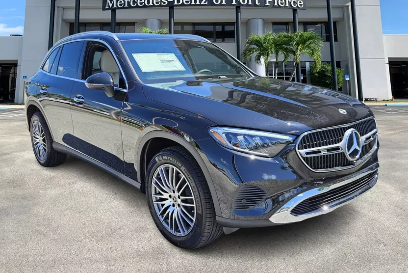 2026 Mercedes Benz GLC 300 photo 1