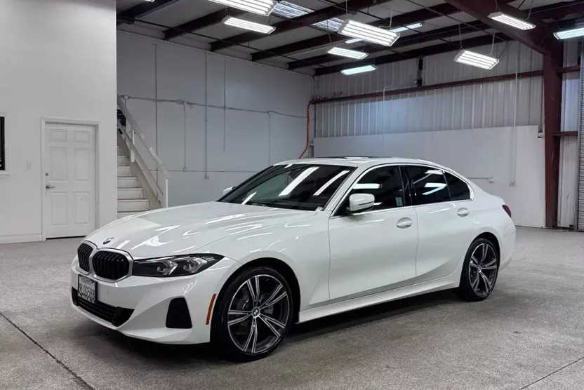 2024 Bmw 330i photo 1