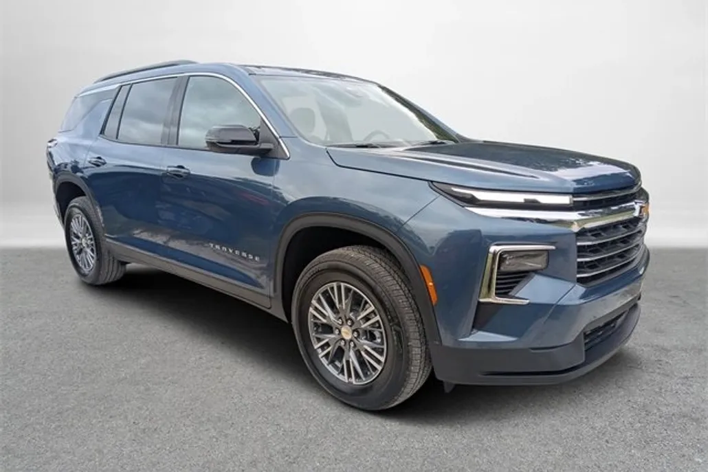 2026 Chevrolet Traverse photo 1