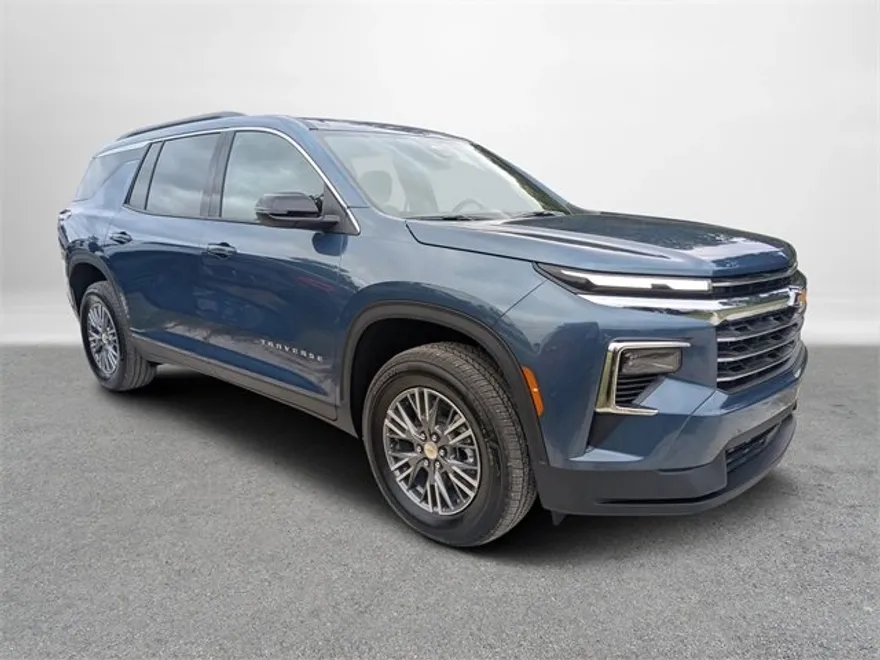 2026 Chevrolet Traverse photo 1
