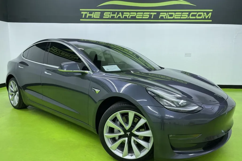 2018 Tesla Model 3 Long Range photo 1