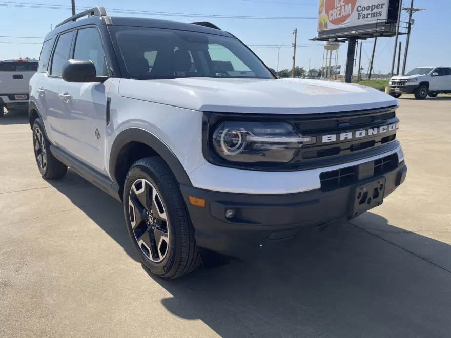 2024 Ford Bronco Sport Outer Banks photo 1