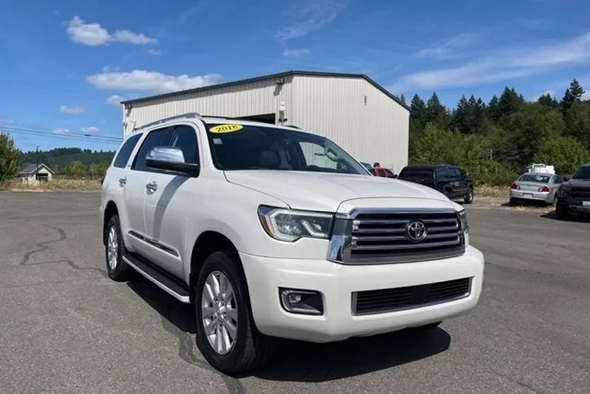 2018 Toyota Sequoia Platinum photo 1