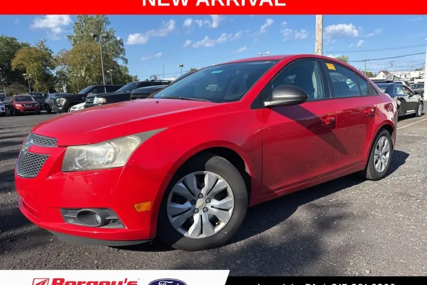 2014 Chevrolet Cruze LS photo 1