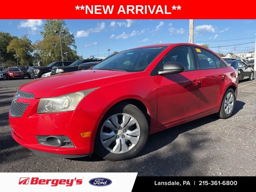 2014 Chevrolet Cruze LS photo 1