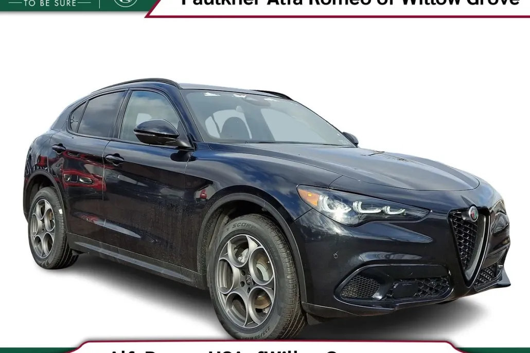 2025 Alfa Romeo Stelvio Sprint photo 1