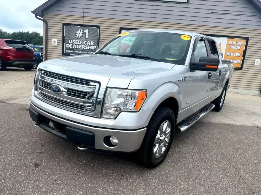 2013 Ford F-150 XLT photo 1