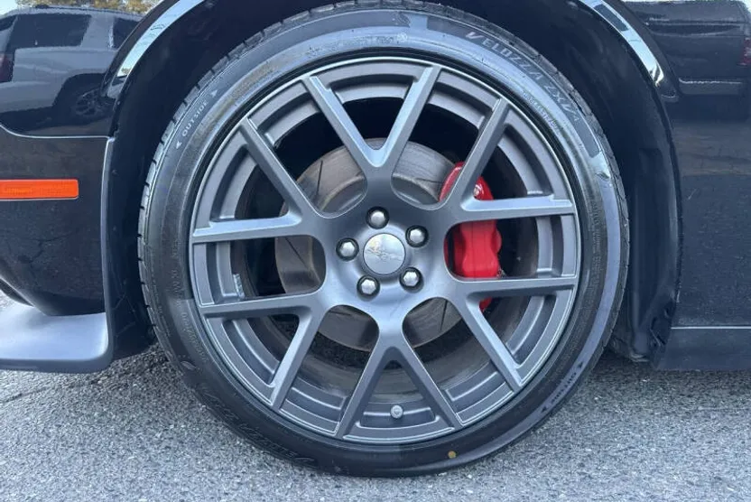 2016 Dodge Challenger R/T Scat Pack photo 1