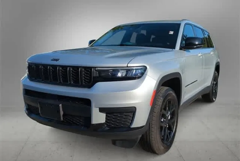 2024 Jeep Grand Cherokee Altitude photo 1