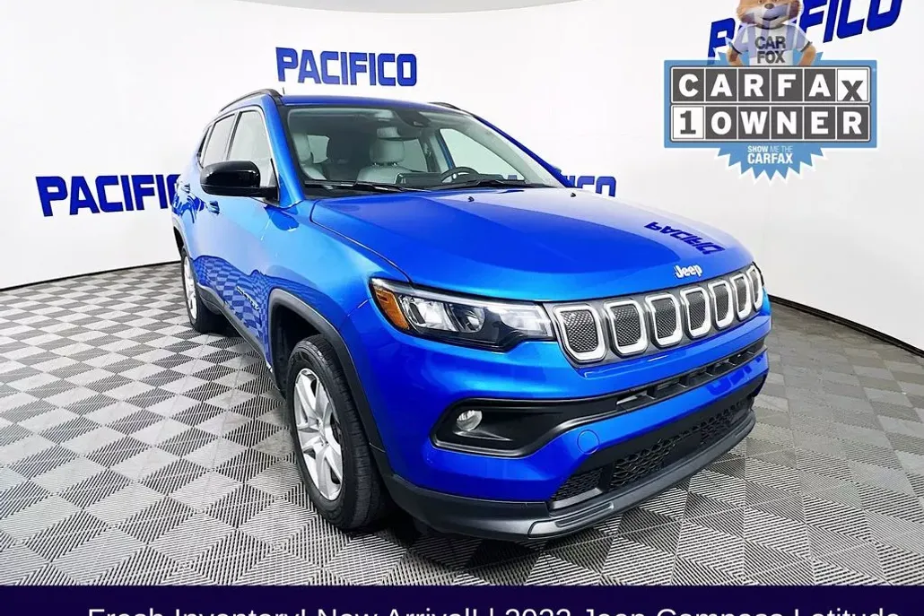 2022 Jeep Compass Latitude photo 1