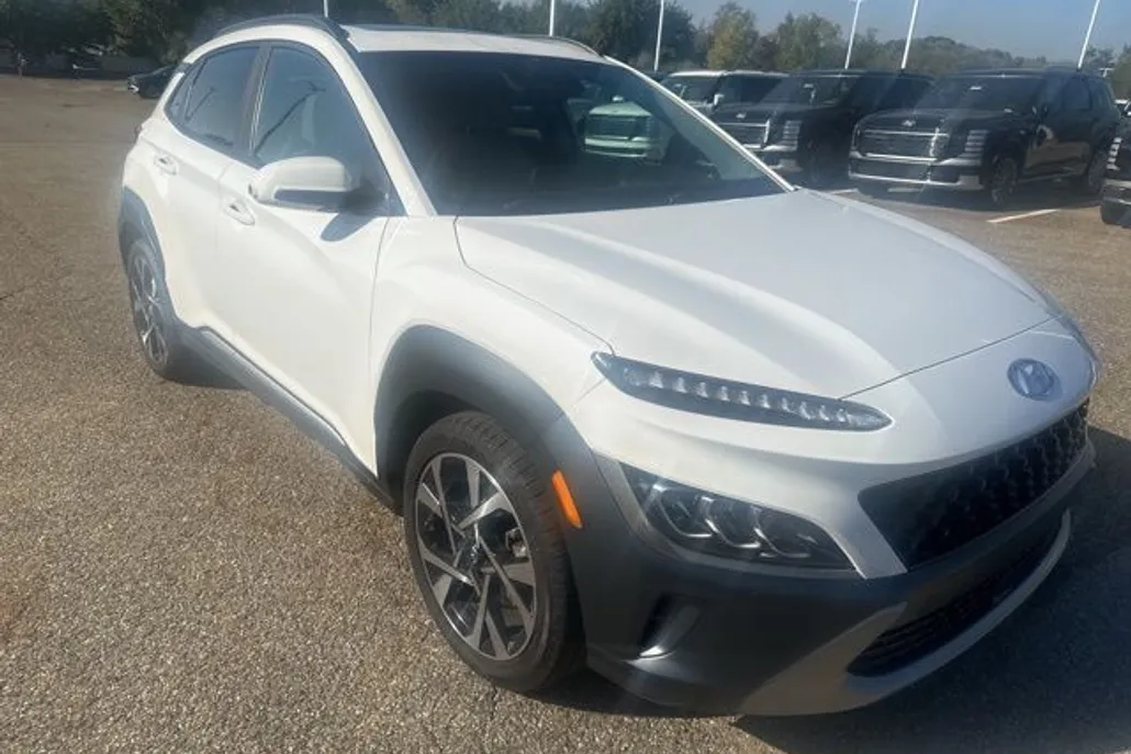2023 Hyundai Kona Limited photo 1