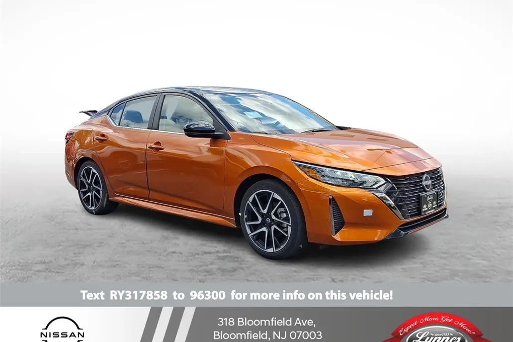 2024 Nissan Sentra SR photo 1