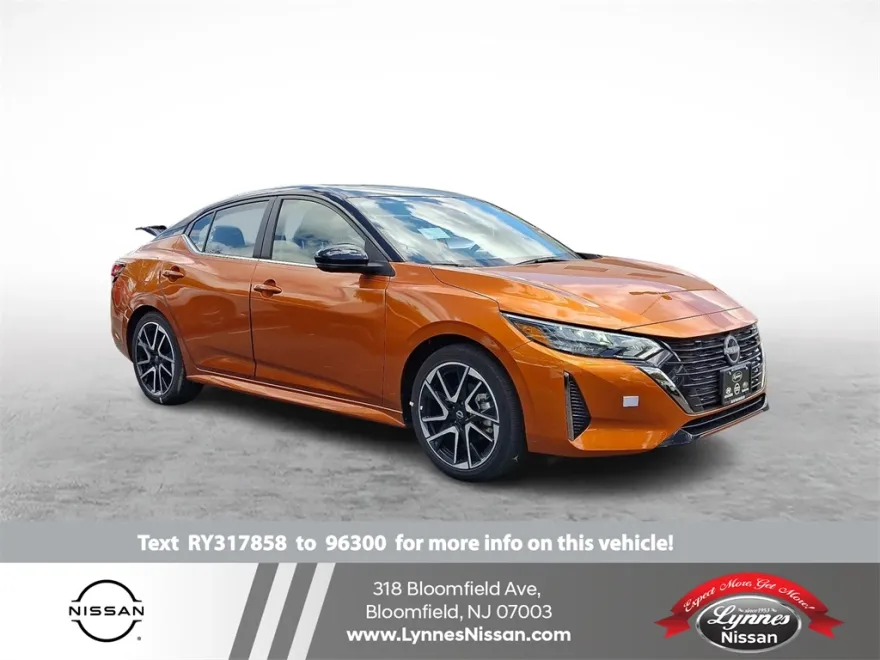 2024 Nissan Sentra SR photo 1