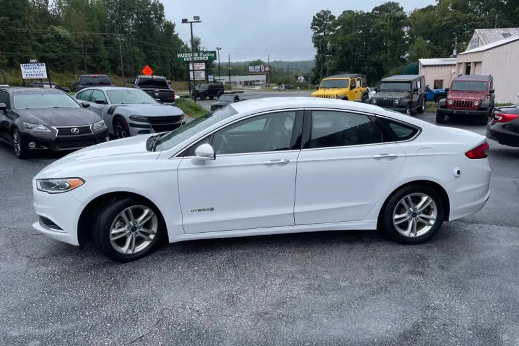 2018 Ford Fusion SE Hybrid photo 1