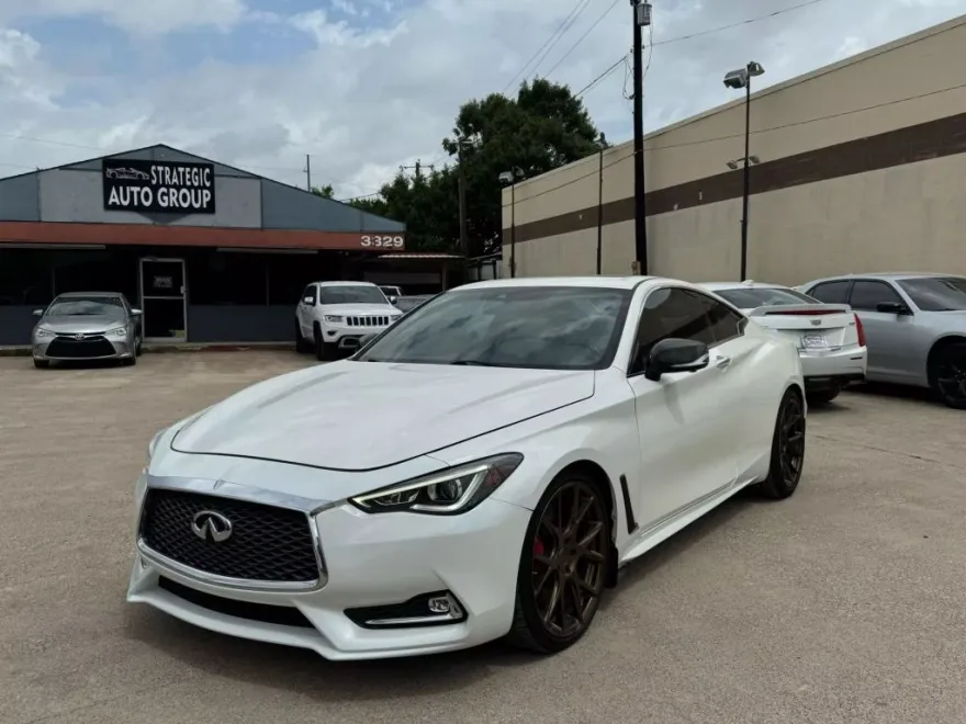 2017 Infiniti Q60 Red Sport 400 Coupe photo 1