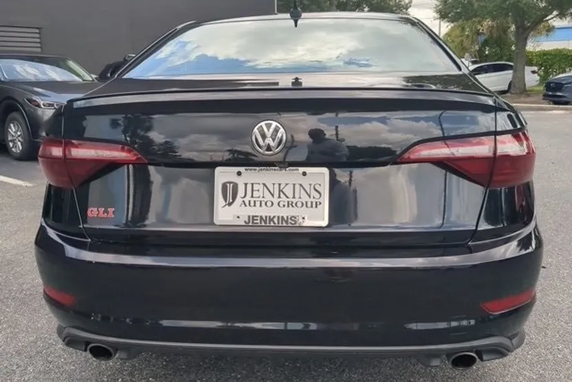 2020 Volkswagen Jetta GLI 2.0T photo 1