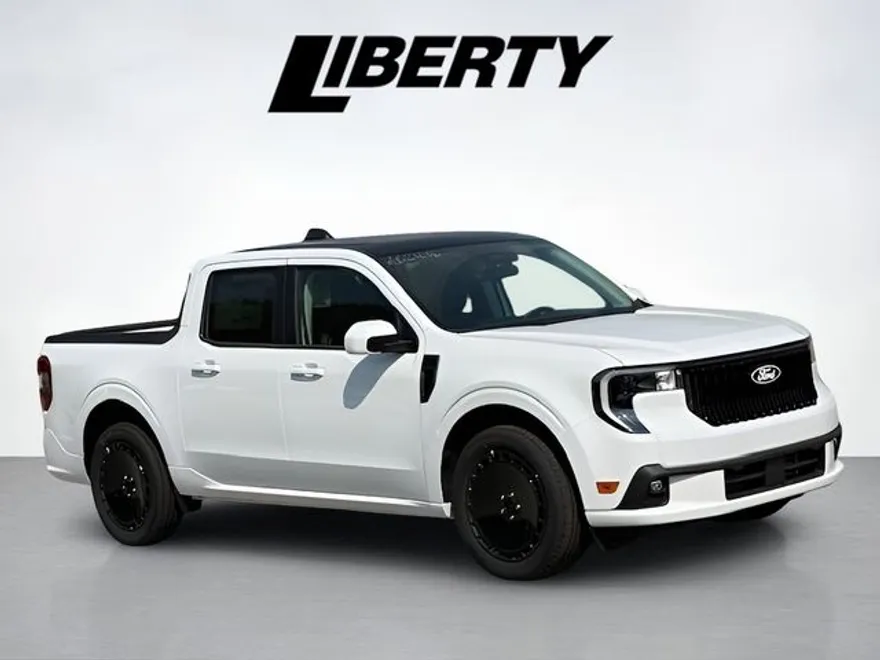 2025 Ford Maverick photo 1