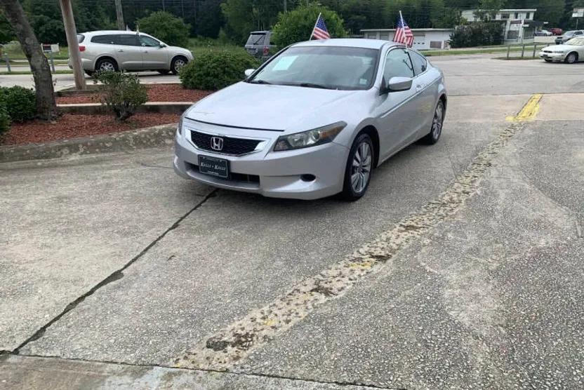 2009 Honda Accord LX photo 1