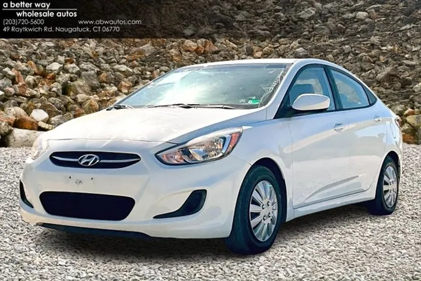 2016 Hyundai Accent SE photo 1