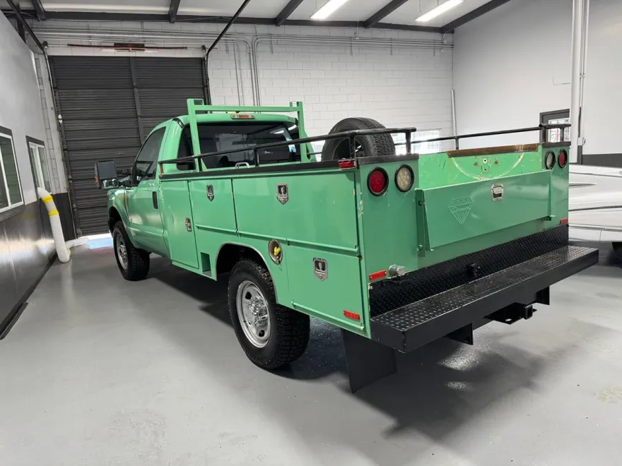 2012 Ford F-350 XL photo 1