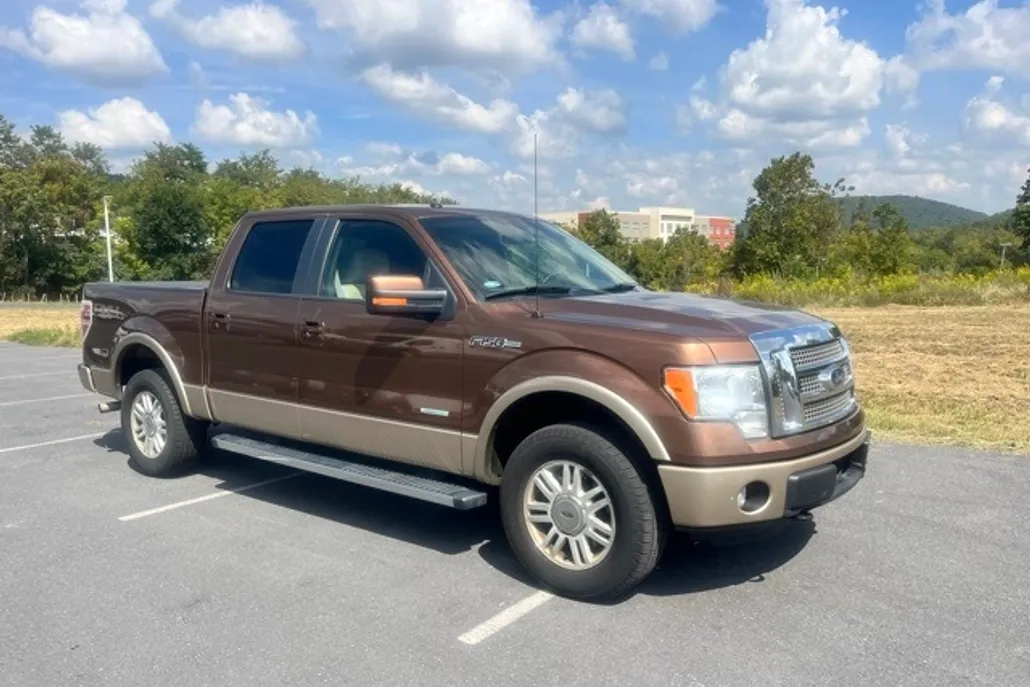 2011 Ford F-150 Lariat photo 1
