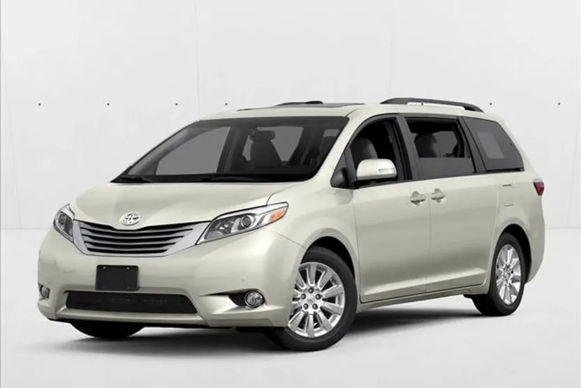 2017 Toyota Sienna XLE photo 1