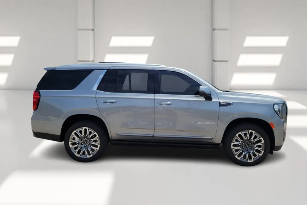 2023 Gmc Yukon Denali Ultimate photo 1