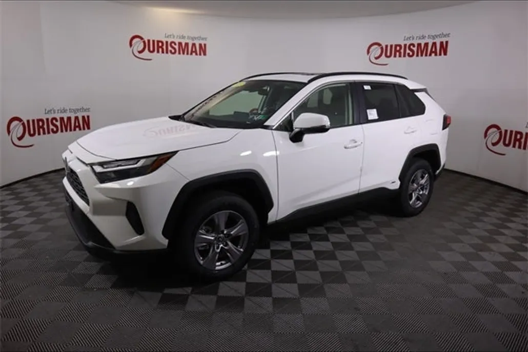 2025 Toyota RAV4 Hybrid XLE photo 1