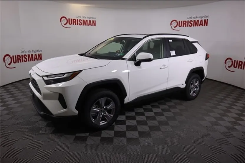 2025 Toyota RAV4 Hybrid XLE photo 1