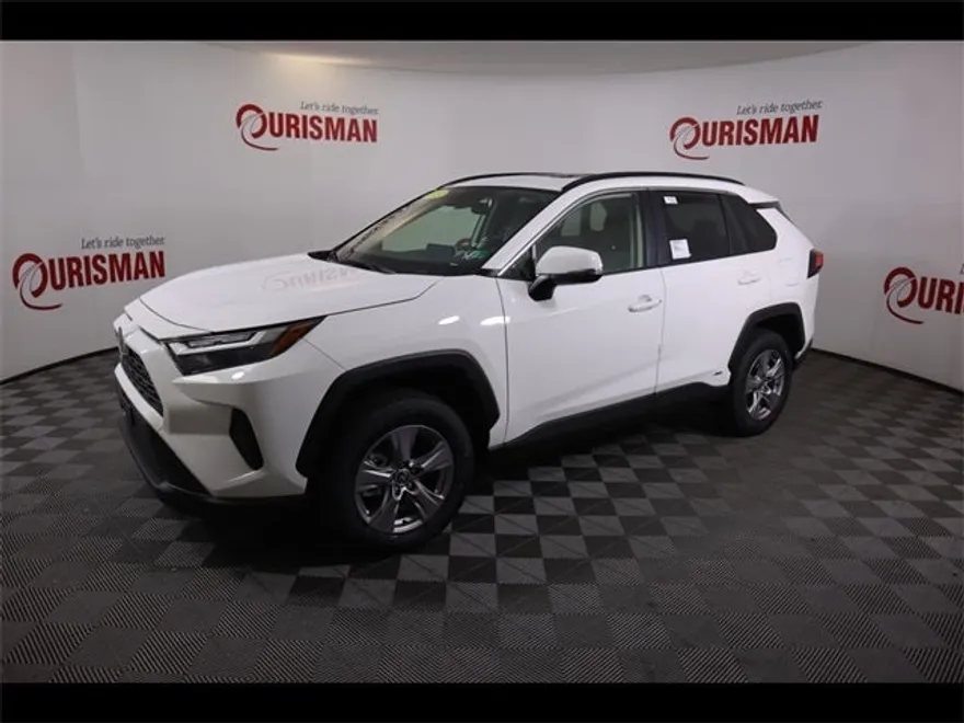 2025 Toyota RAV4 Hybrid XLE photo 1