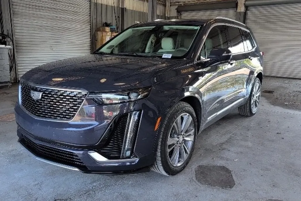 2024 Cadillac XT6 Premium Luxury photo 1