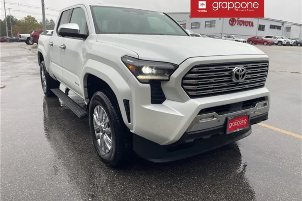 2025 Toyota Tacoma Limited photo 1