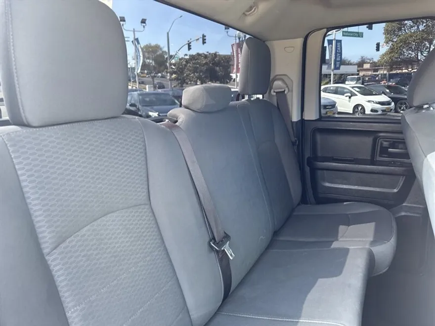 2017 Ram 1500 ST photo 1