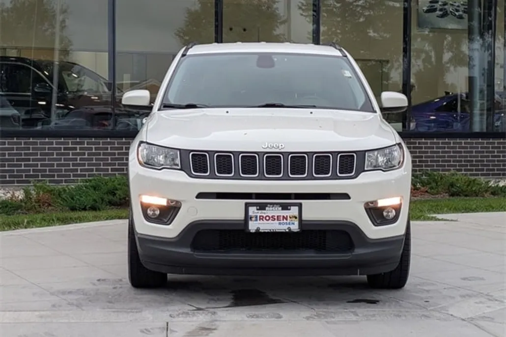 2018 Jeep Compass Latitude photo 1