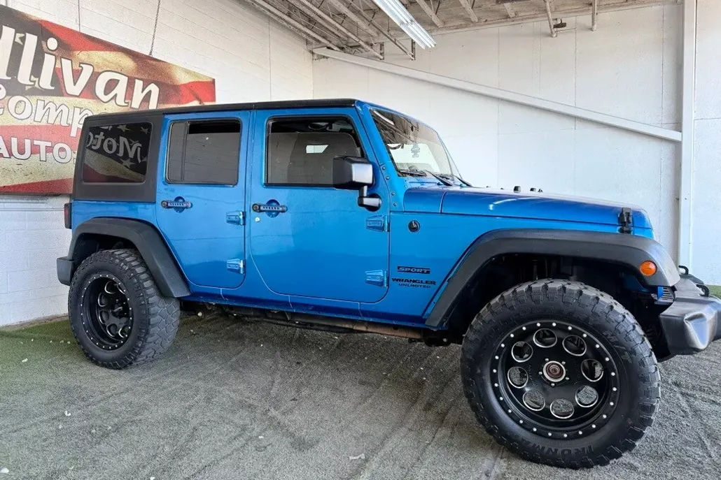 2015 Jeep Wrangler Unlimited Sport photo 1