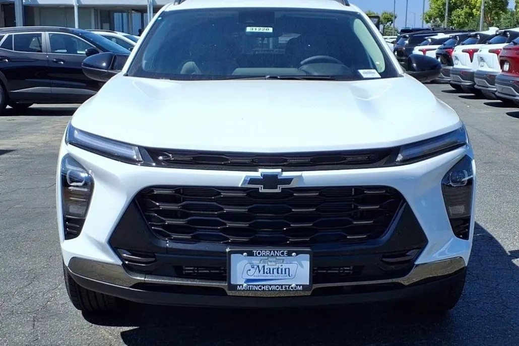 2025 Chevrolet Trax ACTIV photo 1