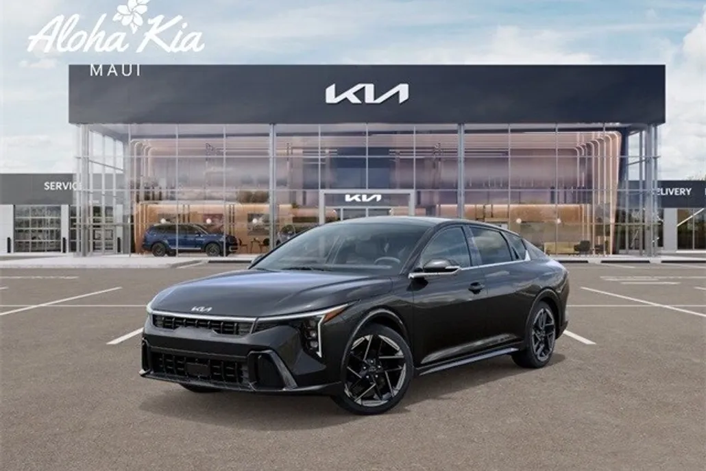 2025 Kia K4 GT-Line photo 1