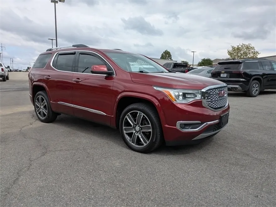 2017 Gmc Acadia Denali photo 1