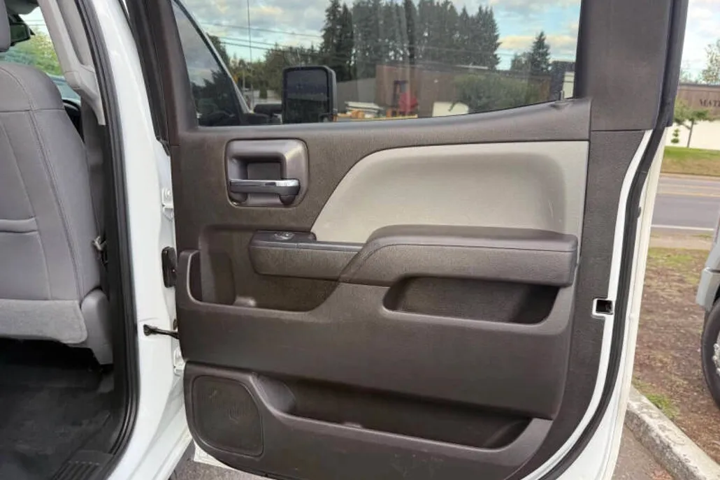 2017 Chevrolet Silverado 3500HD Work Truck photo 1