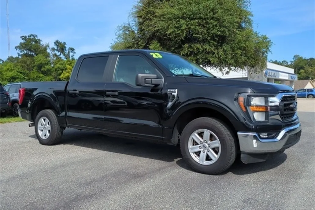 2023 Ford F-150 XLT photo 1